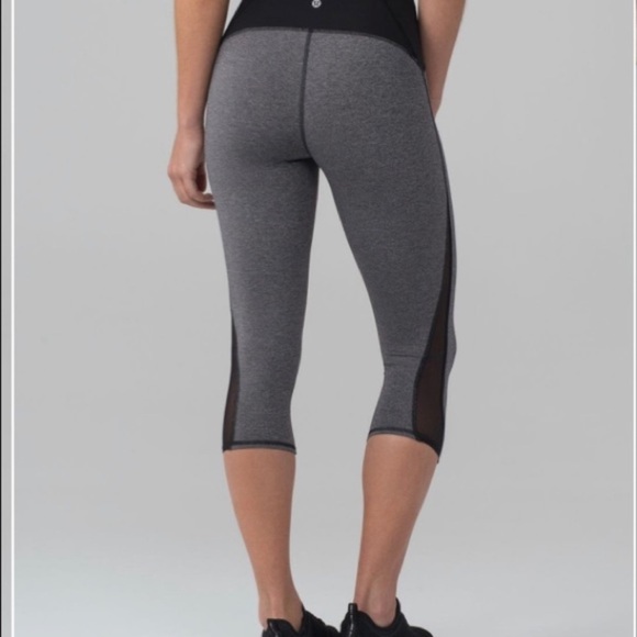 Lululemon Train Times crop leggings size 6 - Picture 2 of 8